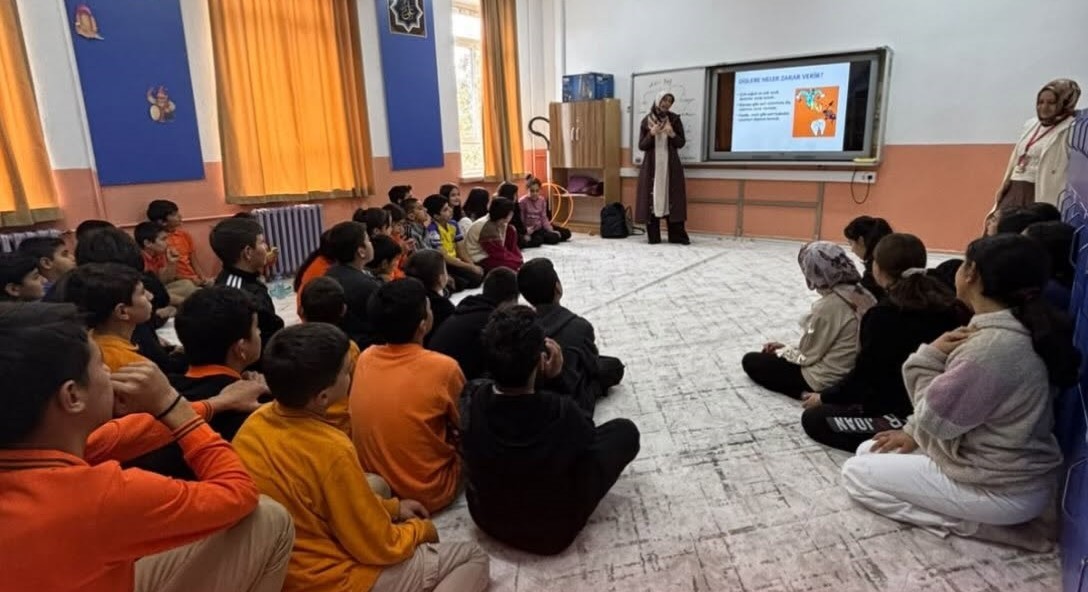 Konya’nın Beyşehir ilçesinde, yarınların teminatı olan çocukların ağız ve diş